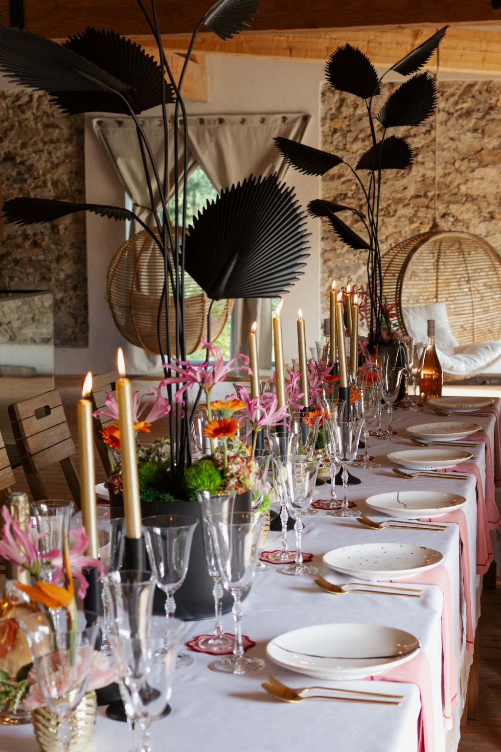 ORGANISATION CORPORATE DINER-VIGNOBLE-DEGUSTATION-DE-VINS-EXCLUSIF-IMMERSIF-VIGNOBLE-AGENCE-HEDONISTERIE