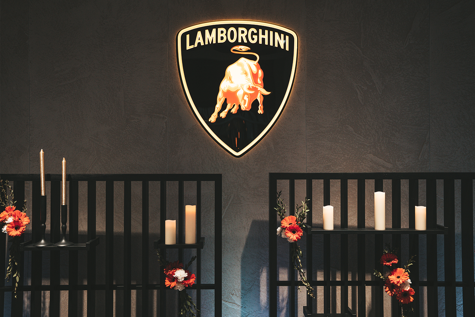 EVENT STRATEGIQUE LANCEMENT PRODUITS AGENCE EVENEMENTIELLE SOIREE LAMBORGHINI