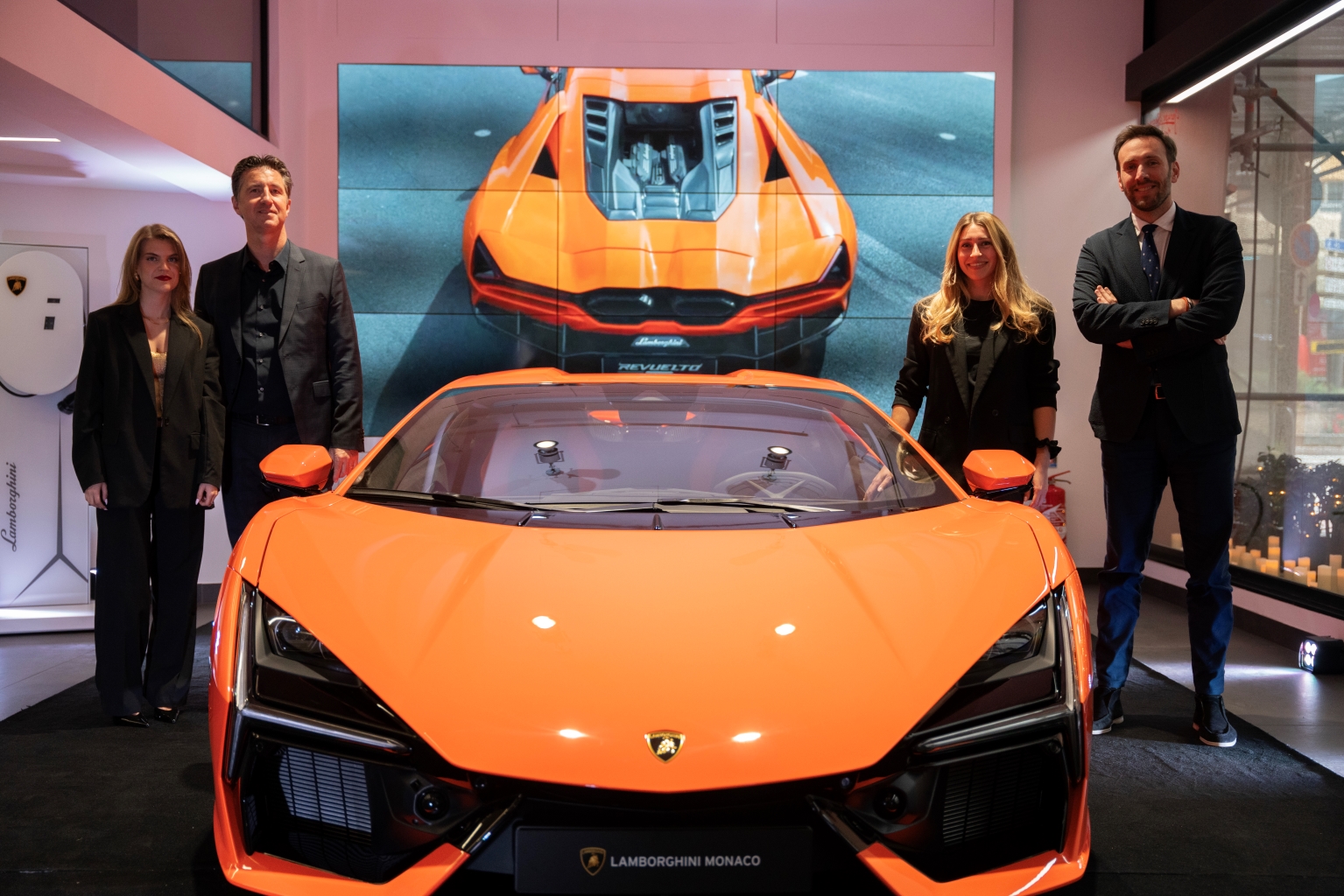 EVENT STRATEGIQUE LANCEMENT PRODUITS AGENCE EVENEMENTIELLE SOIREE LAMBORGHINI
