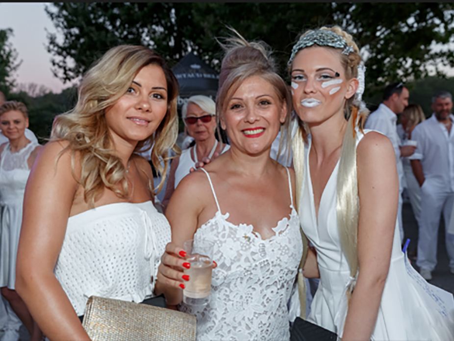 SOIREE BLANCHE FETE PRIVEE SAINT-TROPEZ COTE AZUR MONACO